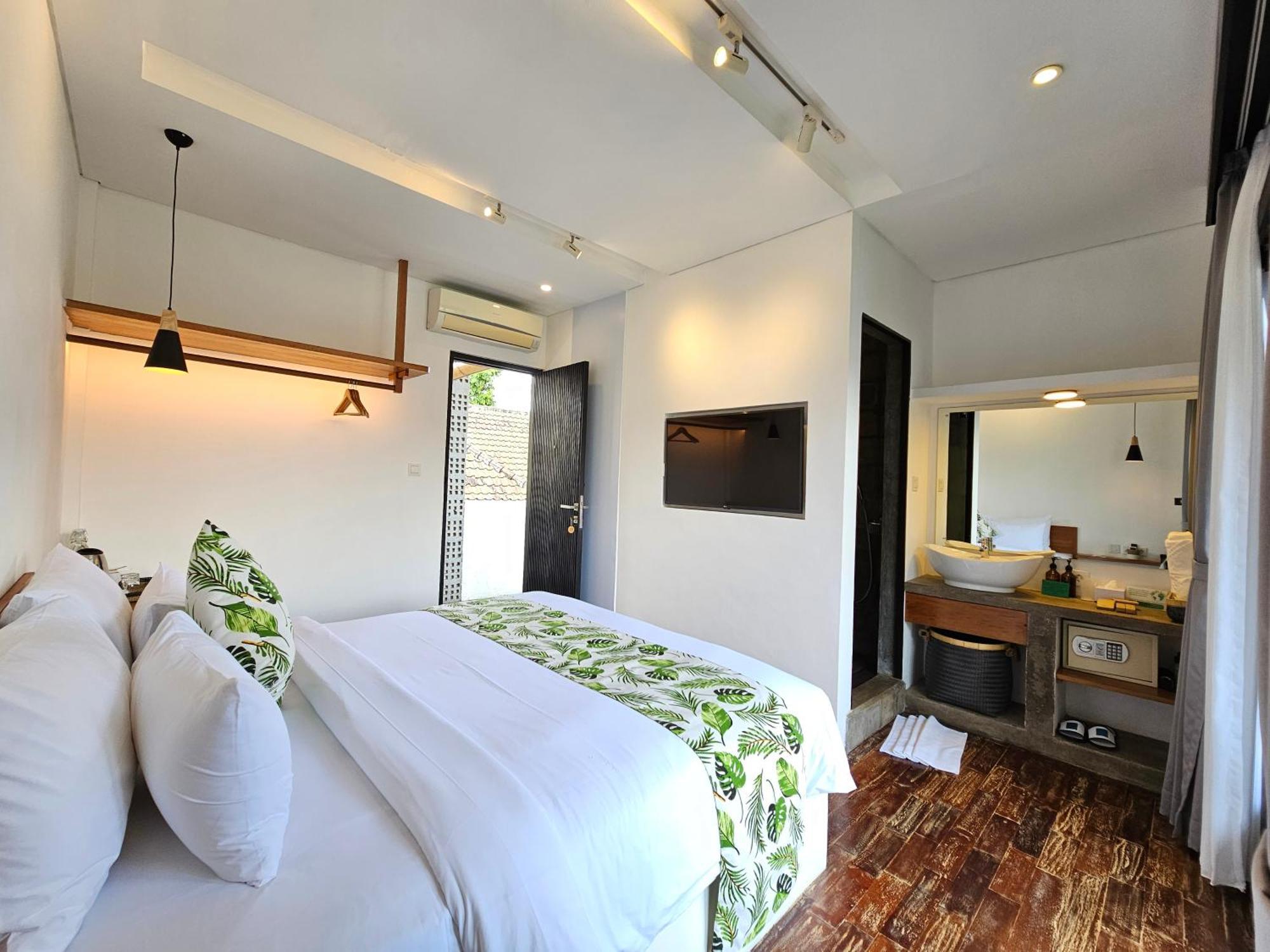 Chandi Hotel Ubud Exterior photo