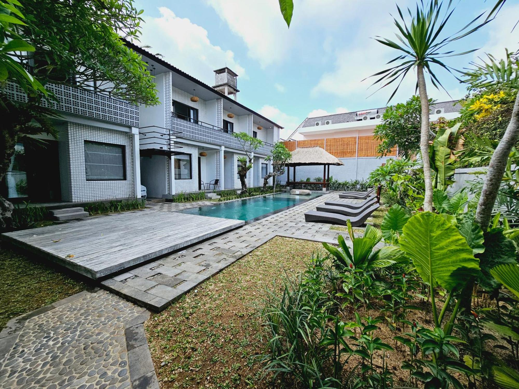Chandi Hotel Ubud Exterior photo