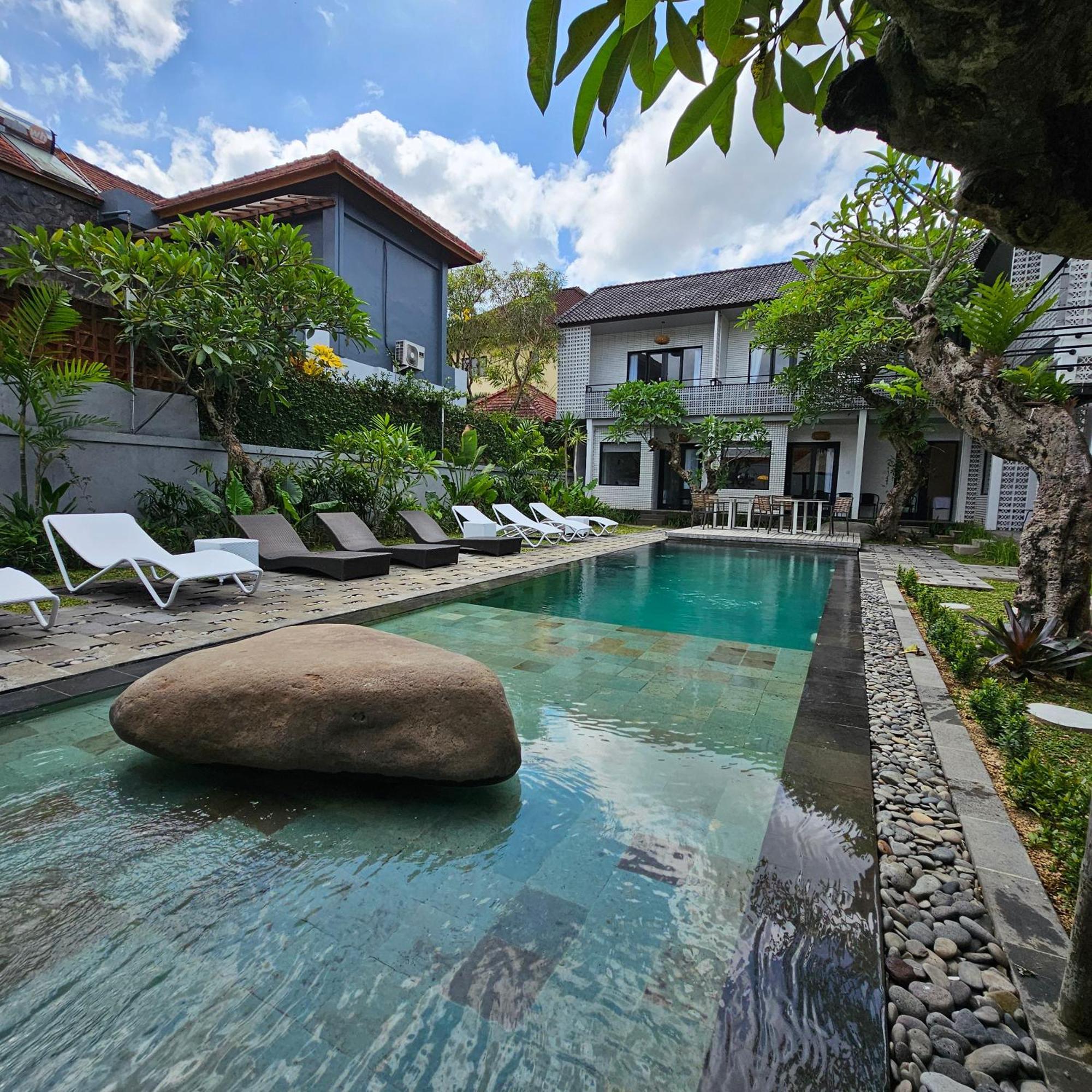 Chandi Hotel Ubud Exterior photo